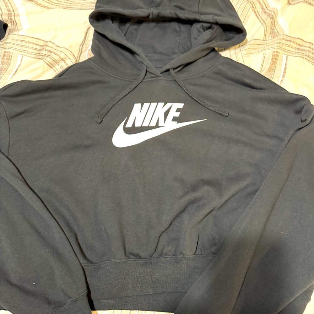 Women Nike oversized crop graphic hoodie